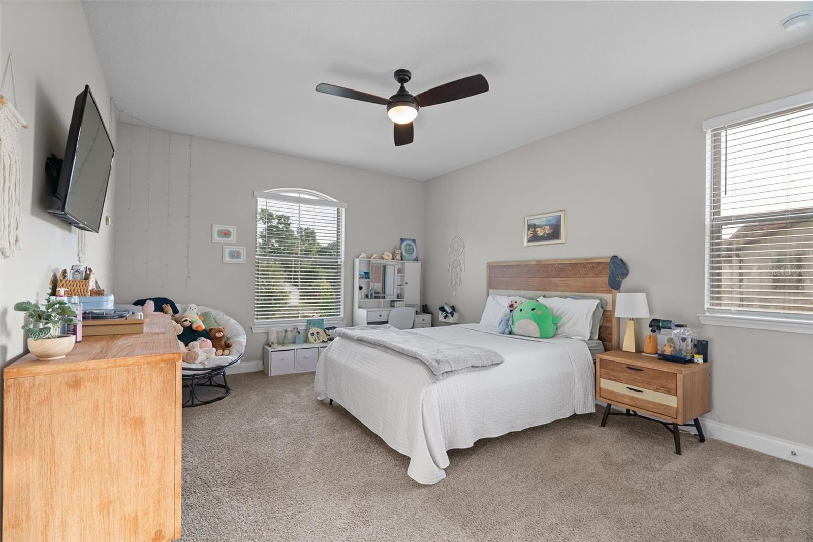 Image 22 of 46 For 675 Primrose Willow Way