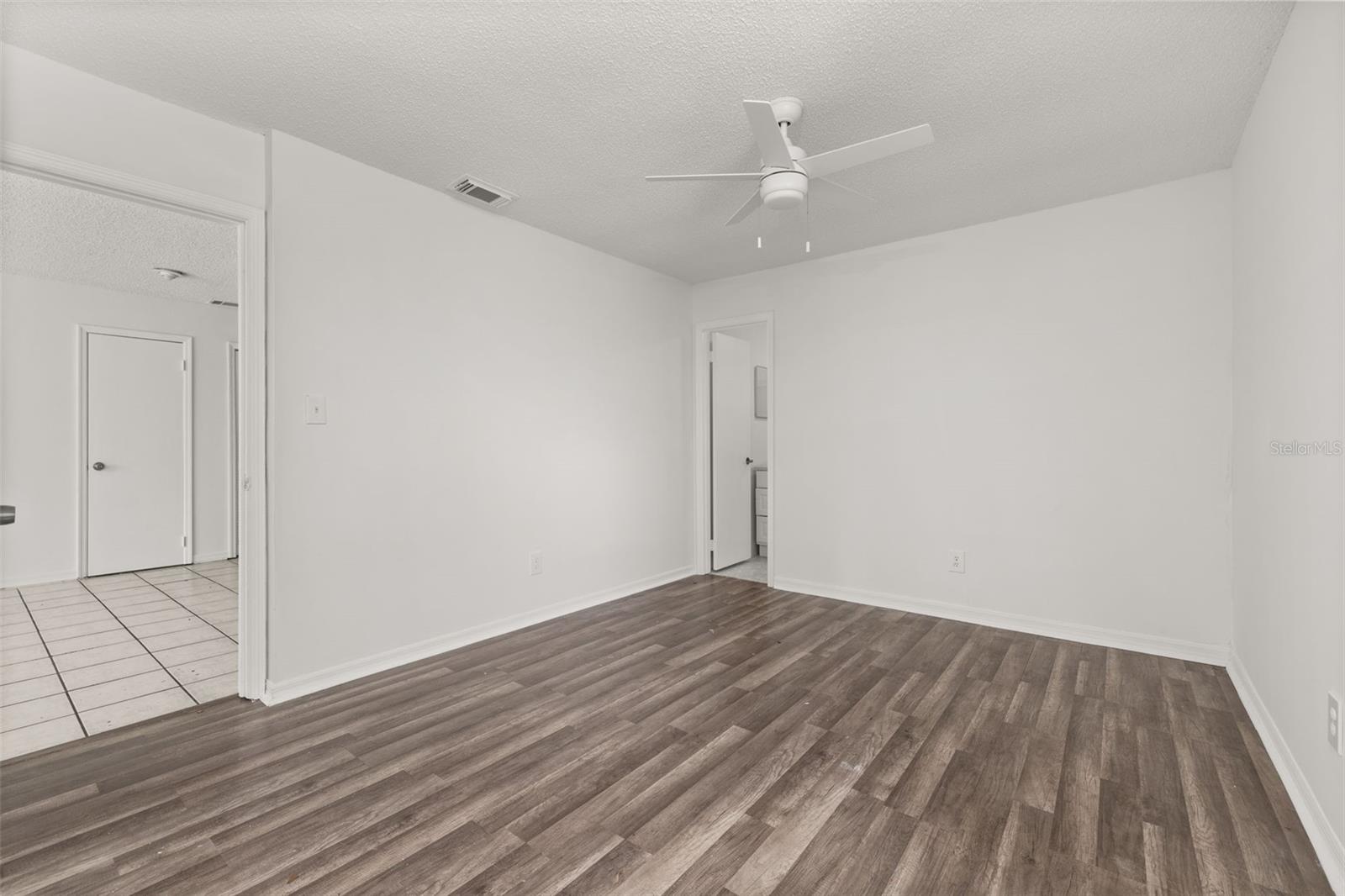 Image 29 of 33 For 522 Boxelder Avenue