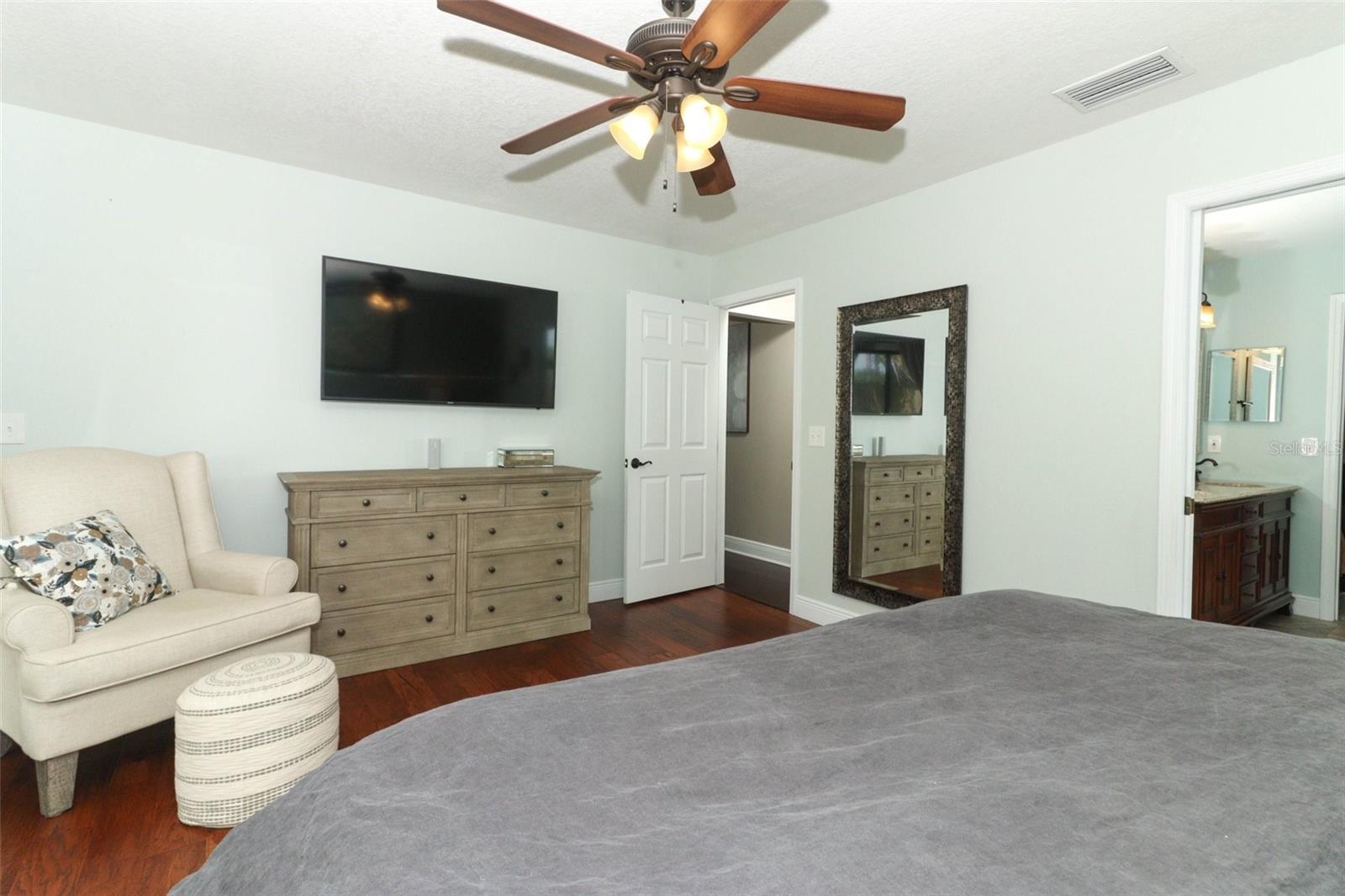 Image 19 of 66 For 3562 Gatlin Place
