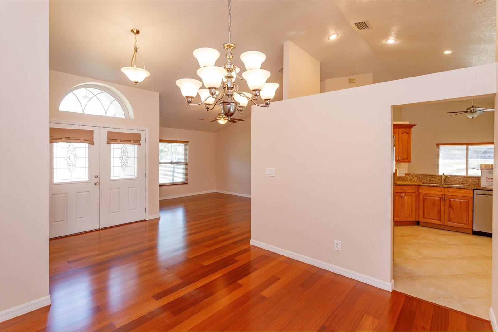 Image 10 of 38 For 9681 Lake Douglas Place