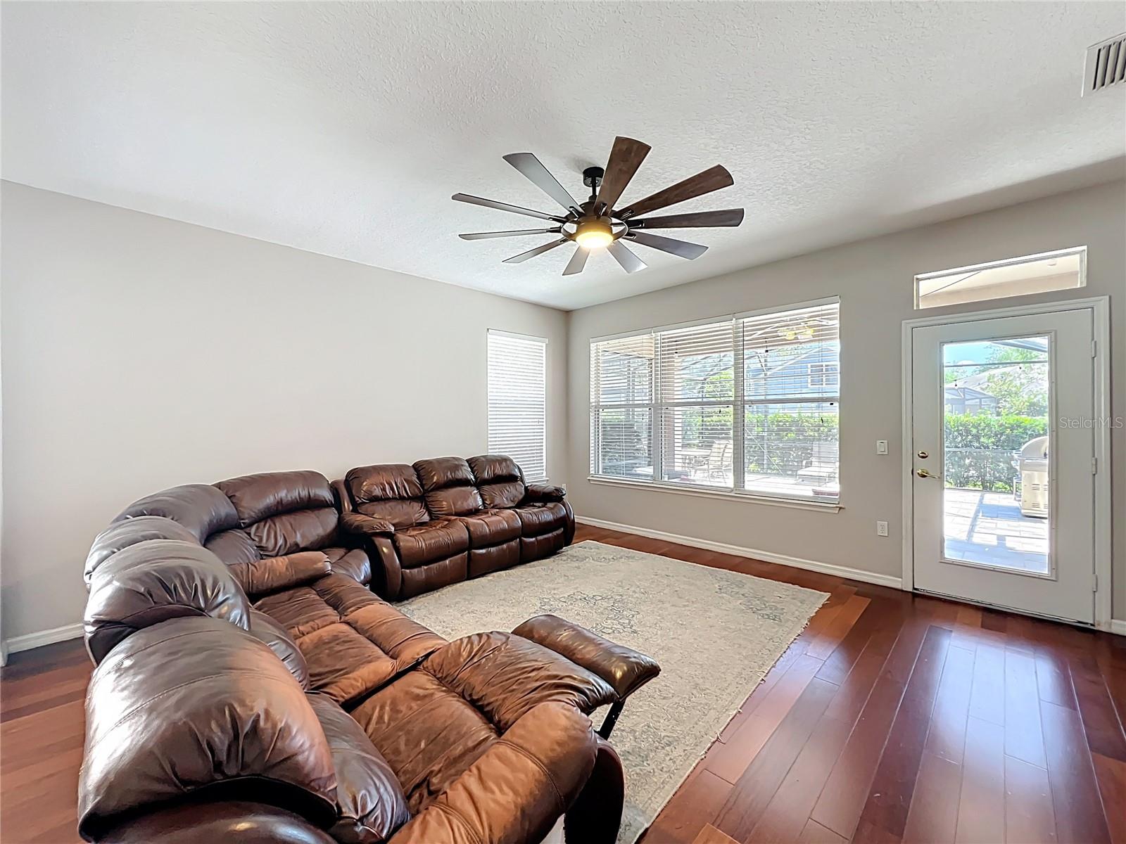 Image 15 of 36 For 12724 Bideford Avenue