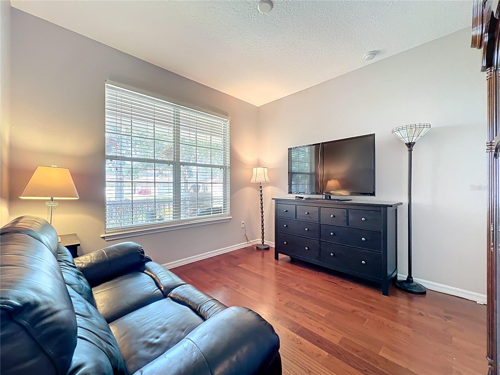 Image 18 of 36 For 12724 Bideford Avenue