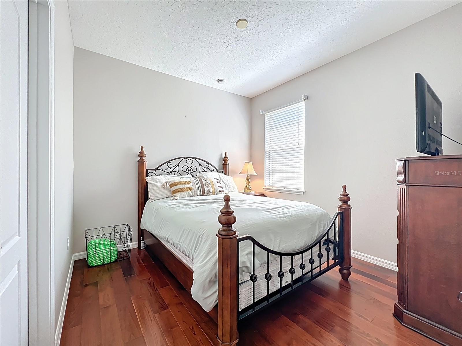 Image 21 of 36 For 12724 Bideford Avenue