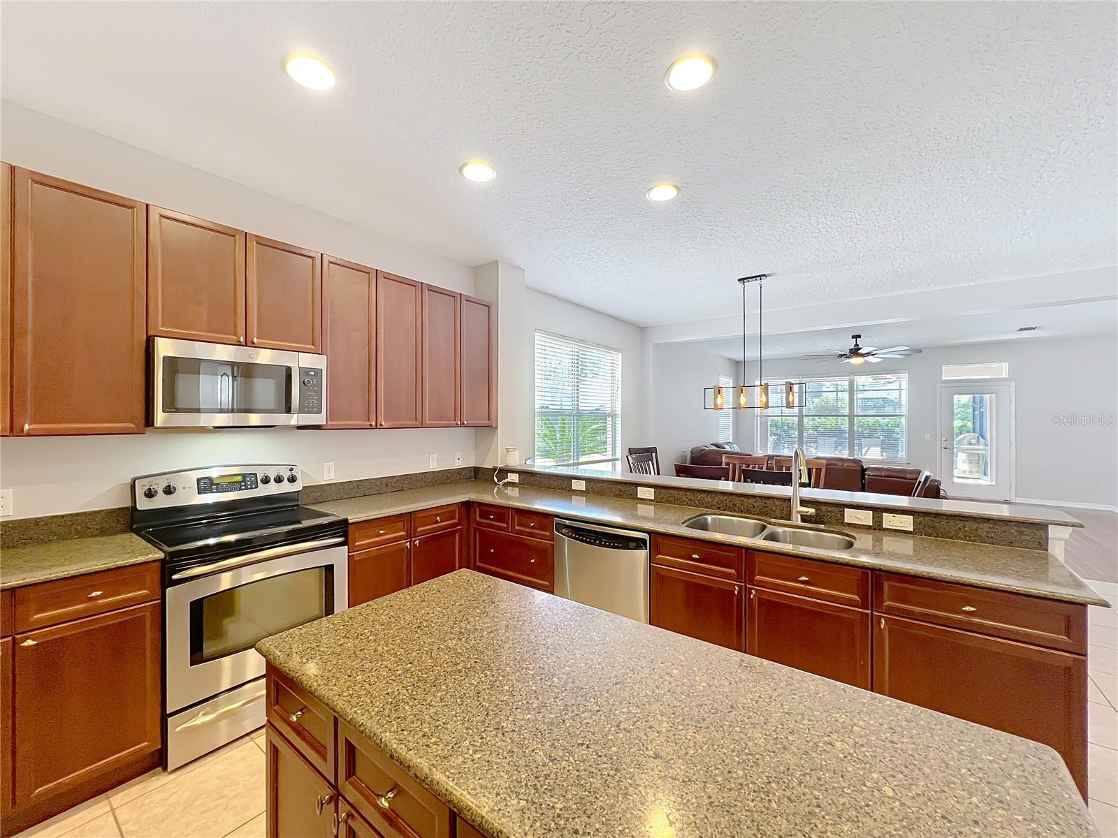 Image 9 of 36 For 12724 Bideford Avenue