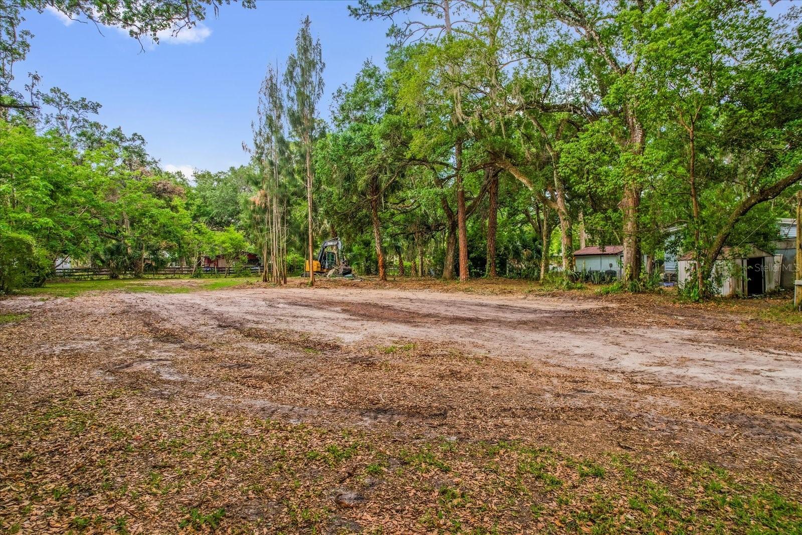 Image 4 of 13 For 25046 Celestial Street
