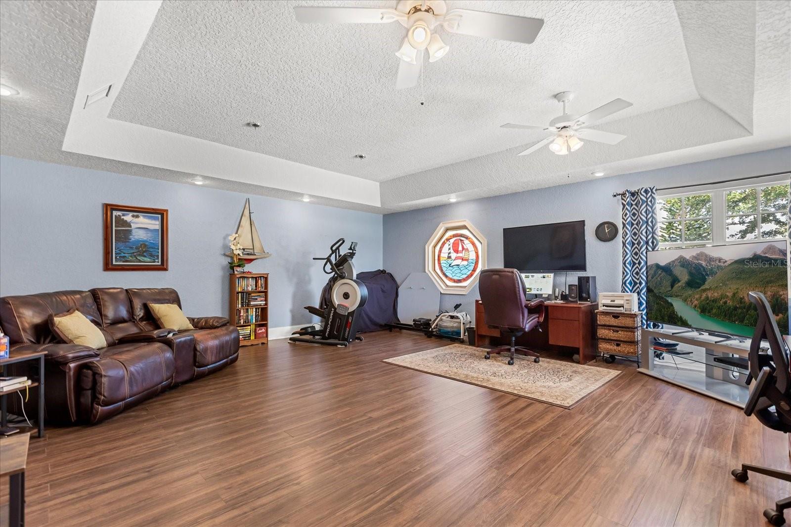 Image 18 of 63 For 16500 Quarter Horse Court