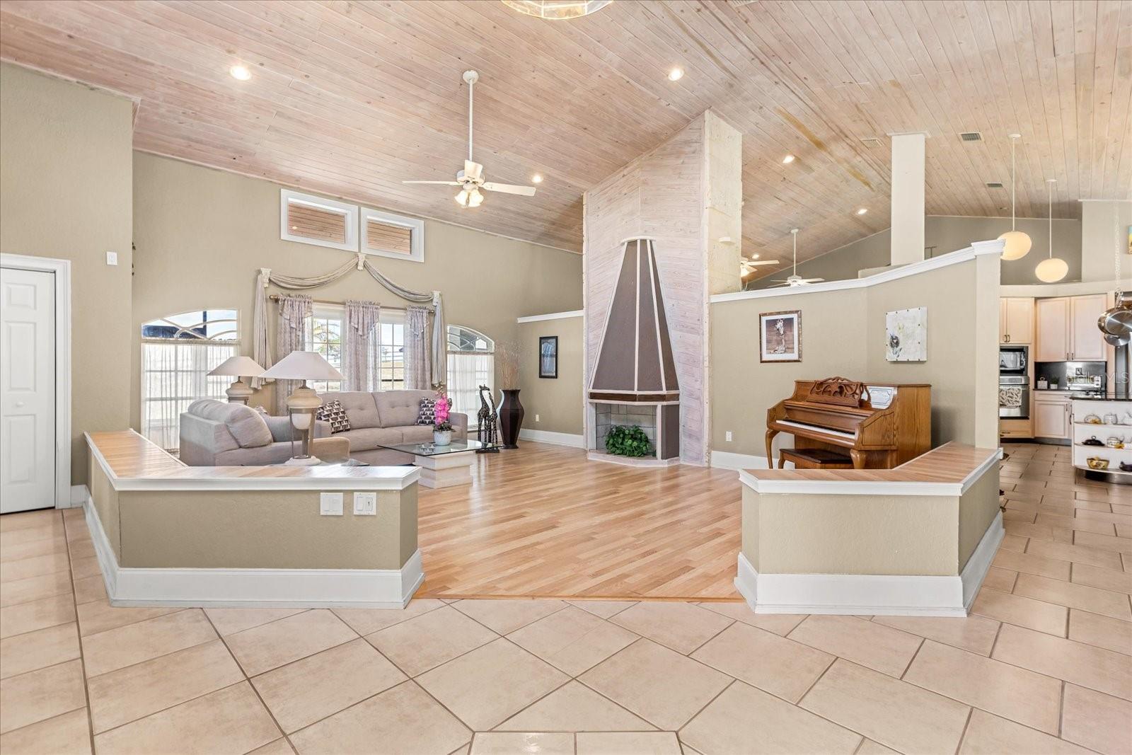 Image 27 of 63 For 16500 Quarter Horse Court