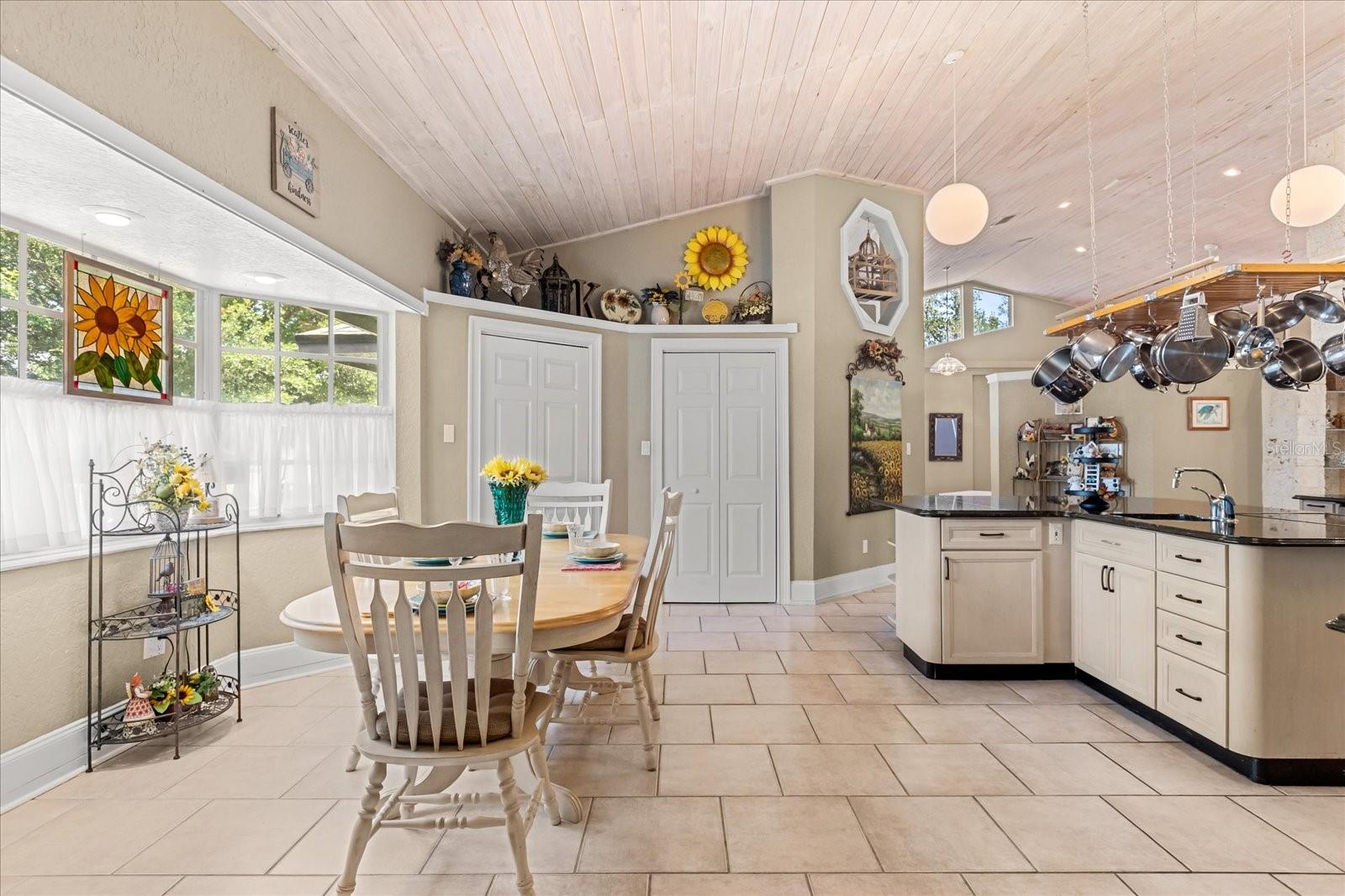 Image 38 of 63 For 16500 Quarter Horse Court