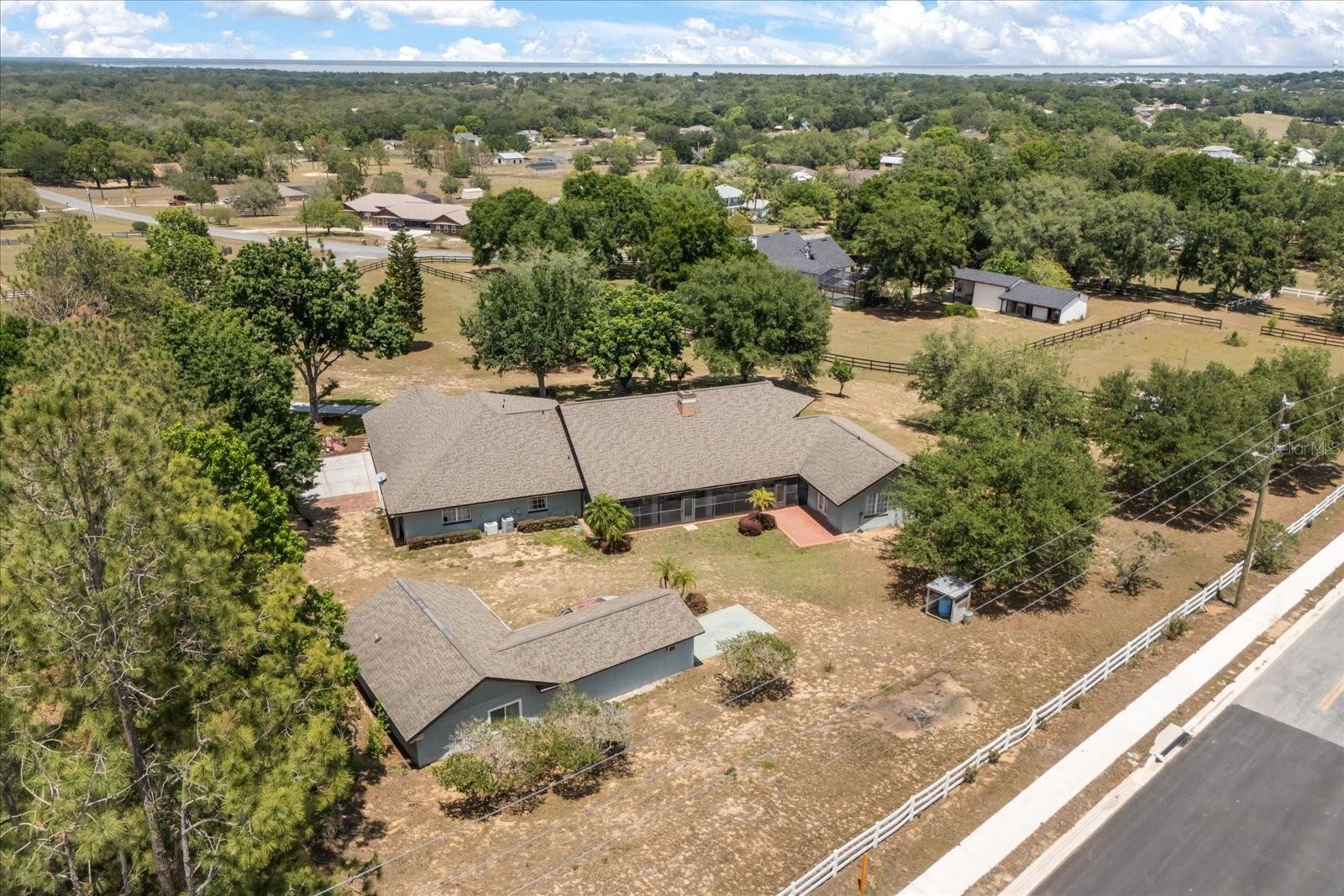 Image 54 of 63 For 16500 Quarter Horse Court