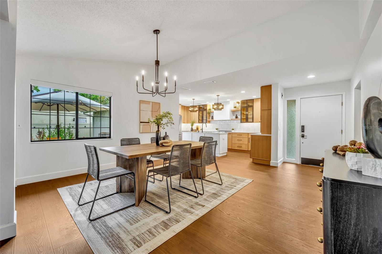 Image 4 of 24 For 1218 Fairway Drive