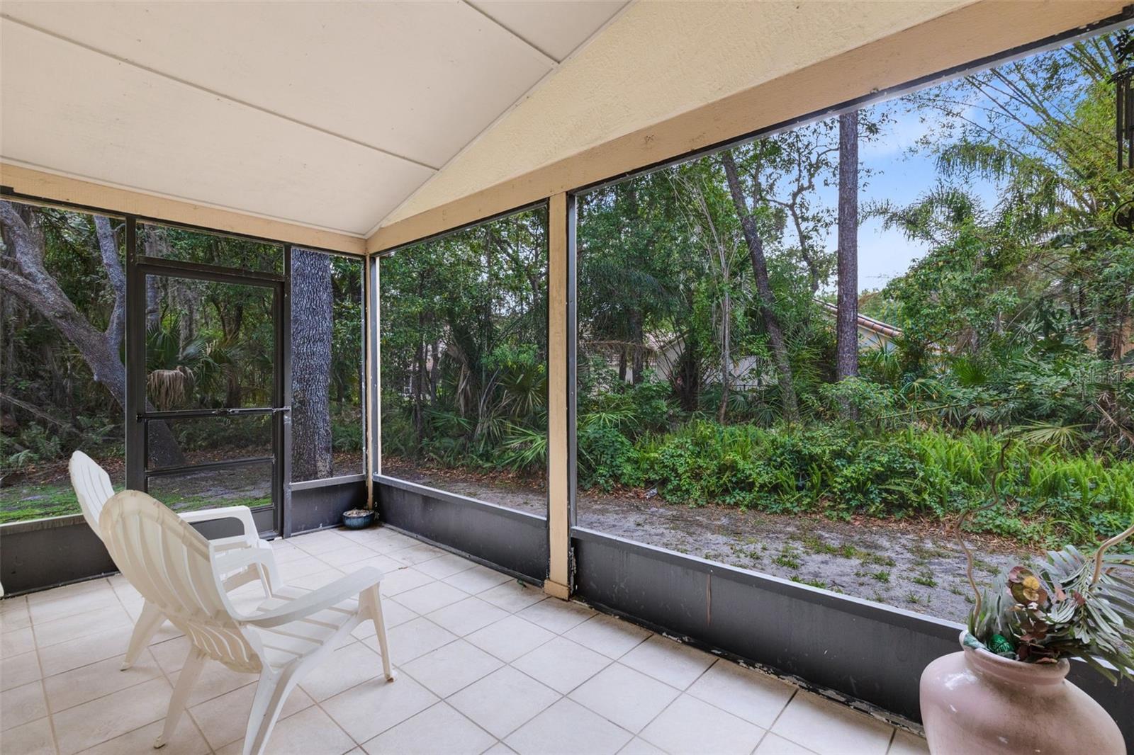 Image 4 of 21 For 912 Augusta National Boulevard