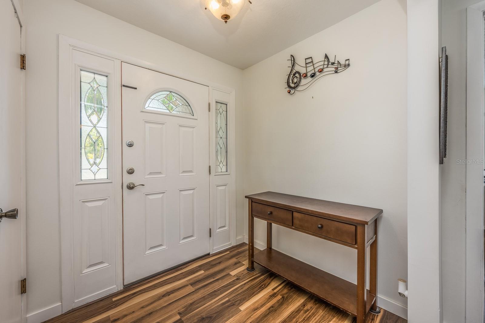 Image 10 of 26 For 208 Madeira Avenue