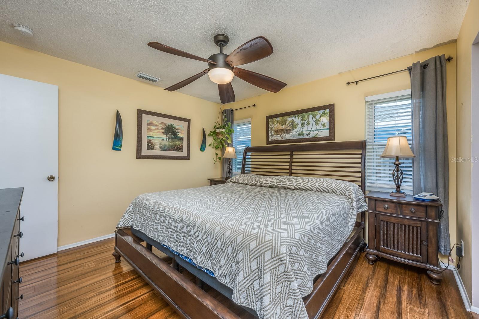 Image 12 of 26 For 208 Madeira Avenue