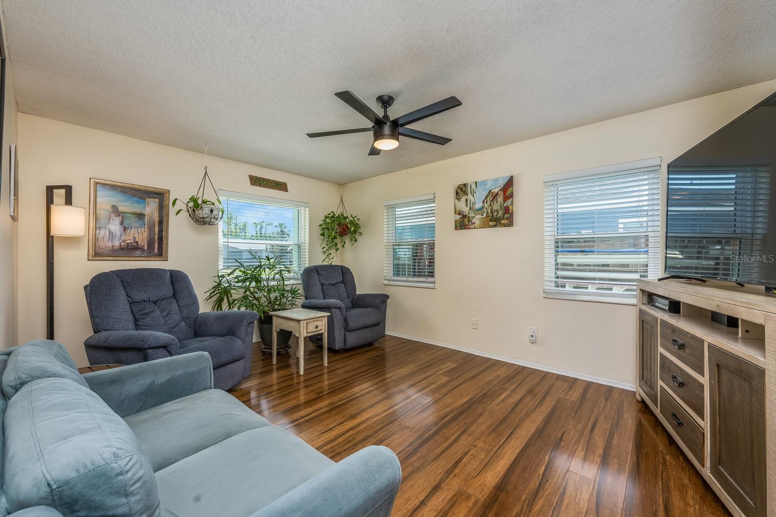 Image 18 of 26 For 208 Madeira Avenue