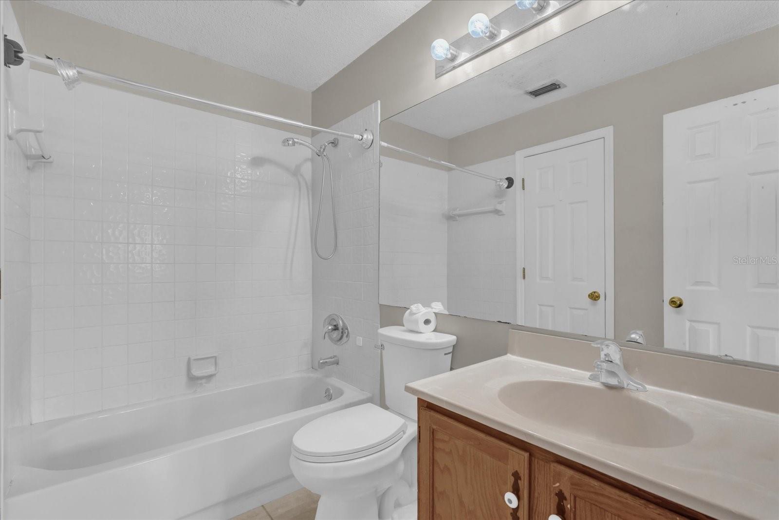 Image 12 of 22 For 948 Bird Bay Court 102