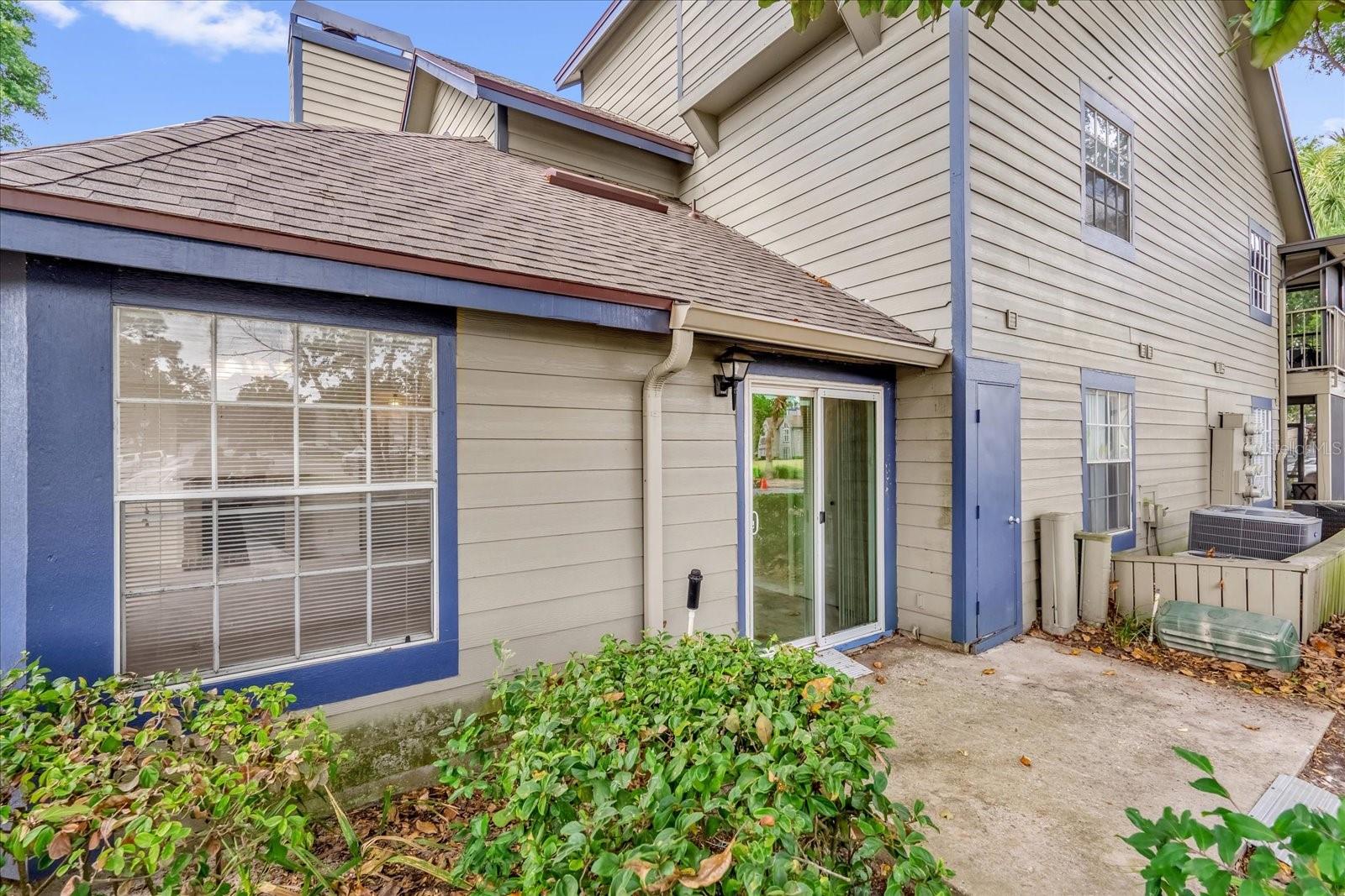 Image 18 of 22 For 948 Bird Bay Court 102