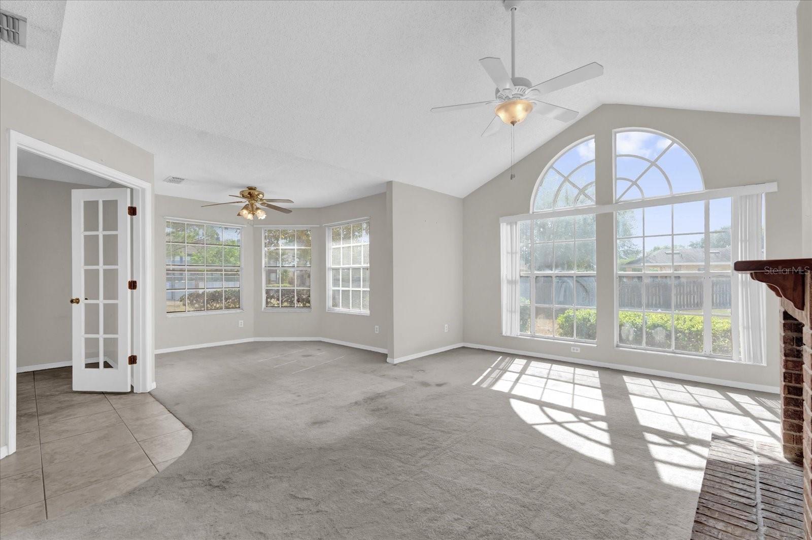 Image 5 of 22 For 948 Bird Bay Court 102