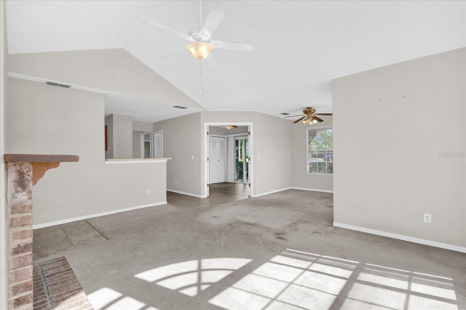 Image 9 of 22 For 948 Bird Bay Court 102