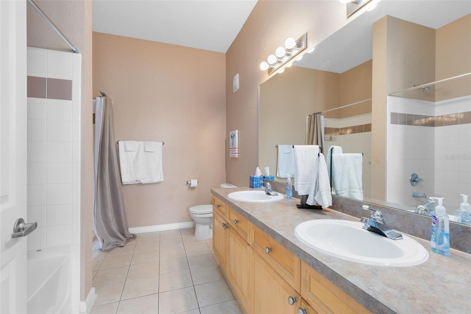 Image 18 of 29 For 422 Terrace Ridge Circle 422