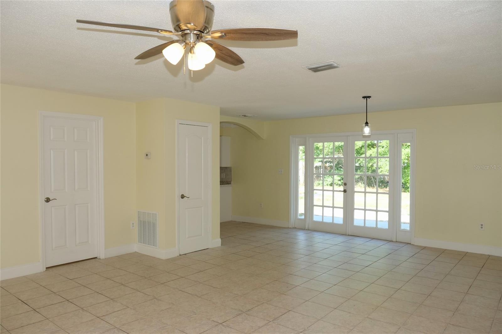 Image 3 of 20 For 521 Chiles Lane