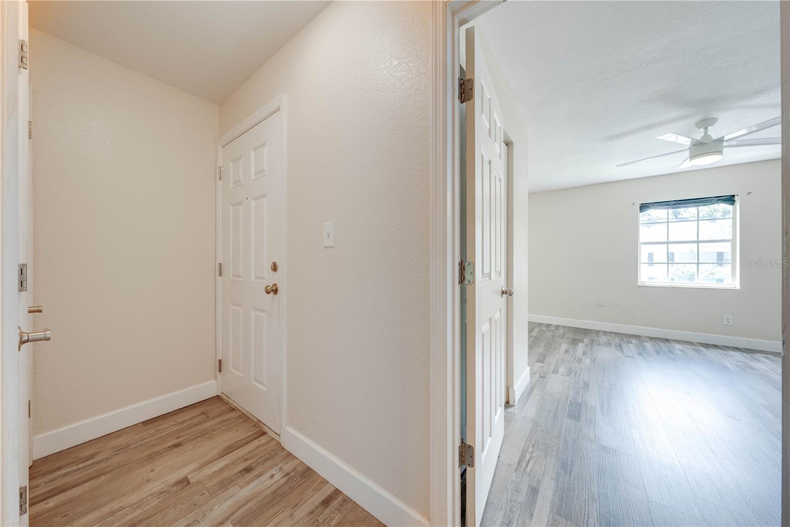 Image 10 of 43 For 130 Lewfield Circle 130