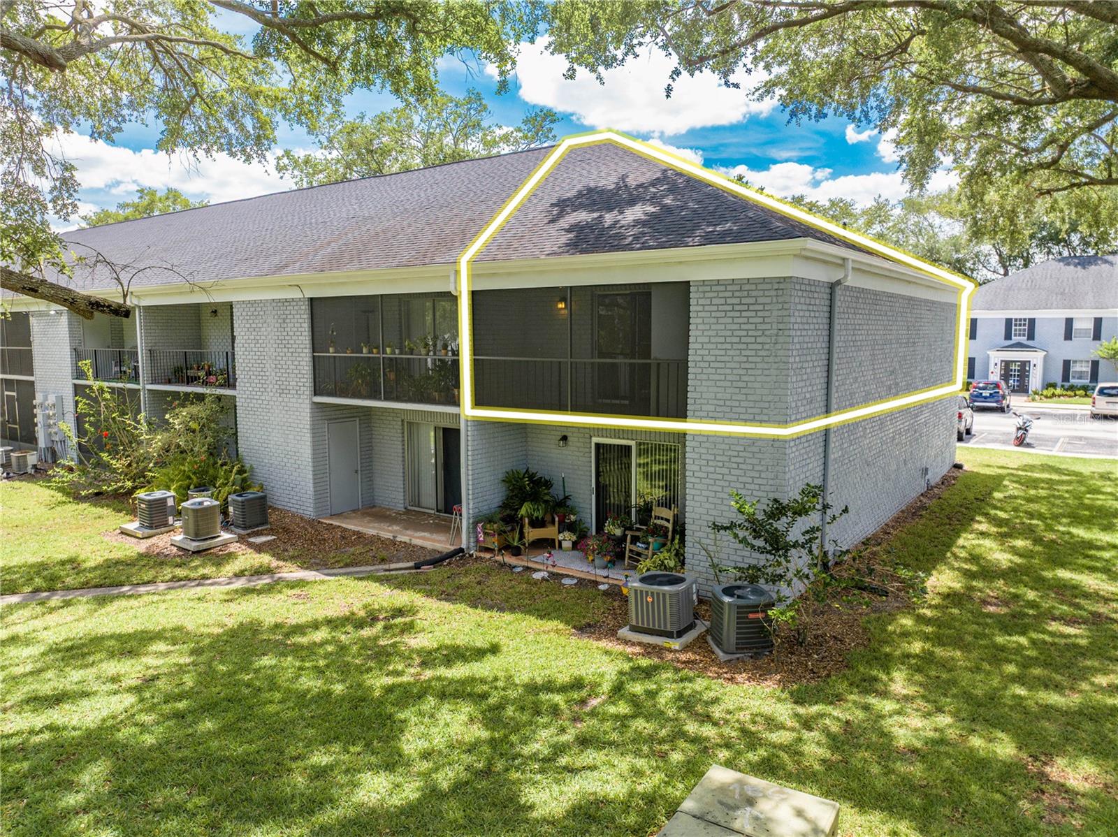 Image 36 of 43 For 130 Lewfield Circle 130
