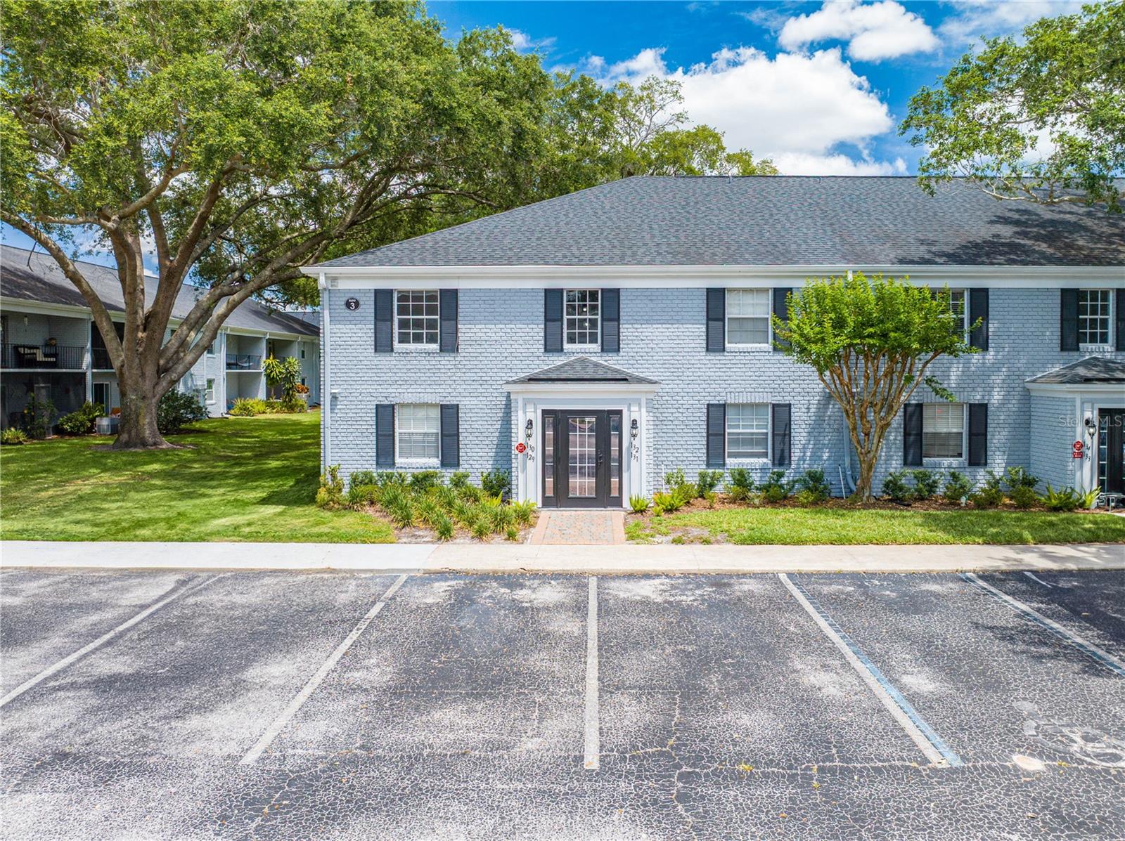 Image 4 of 43 For 130 Lewfield Circle 130