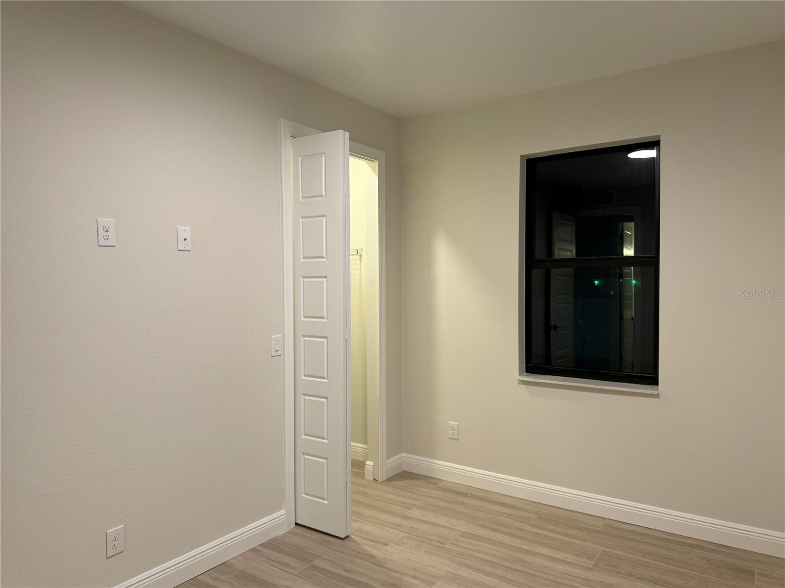 Image 24 of 32 For 20296 Rutherford Avenue