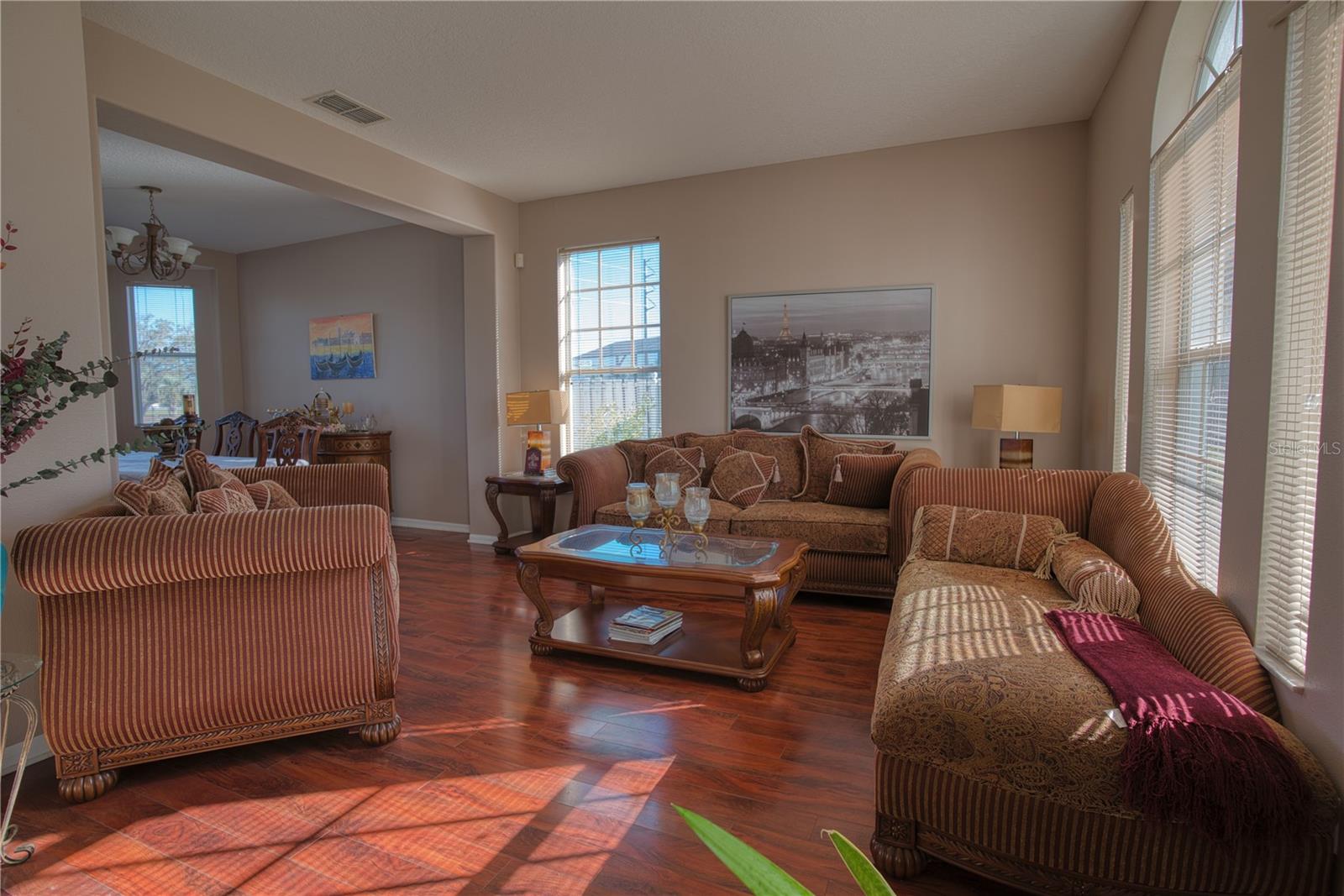 Image 10 of 28 For 2409 Greenwillow Drive