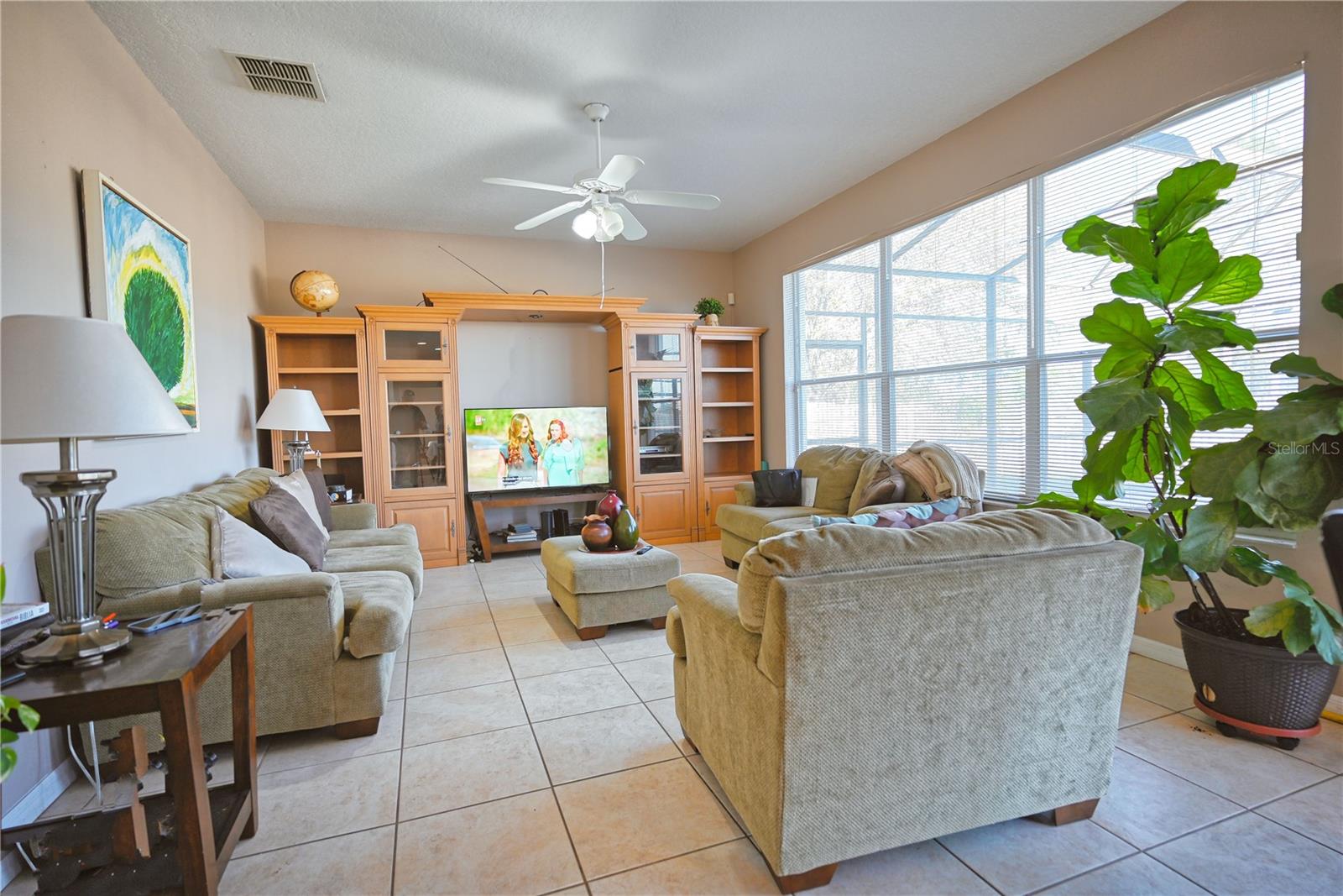 Image 4 of 28 For 2409 Greenwillow Drive