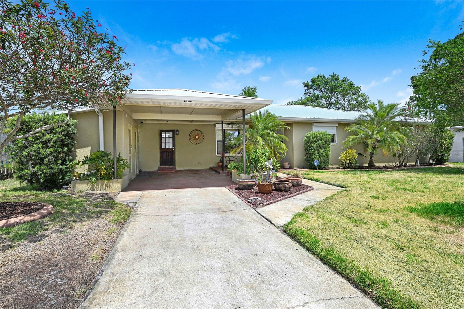 Image 2 of 33 For 1208 Duke Way
