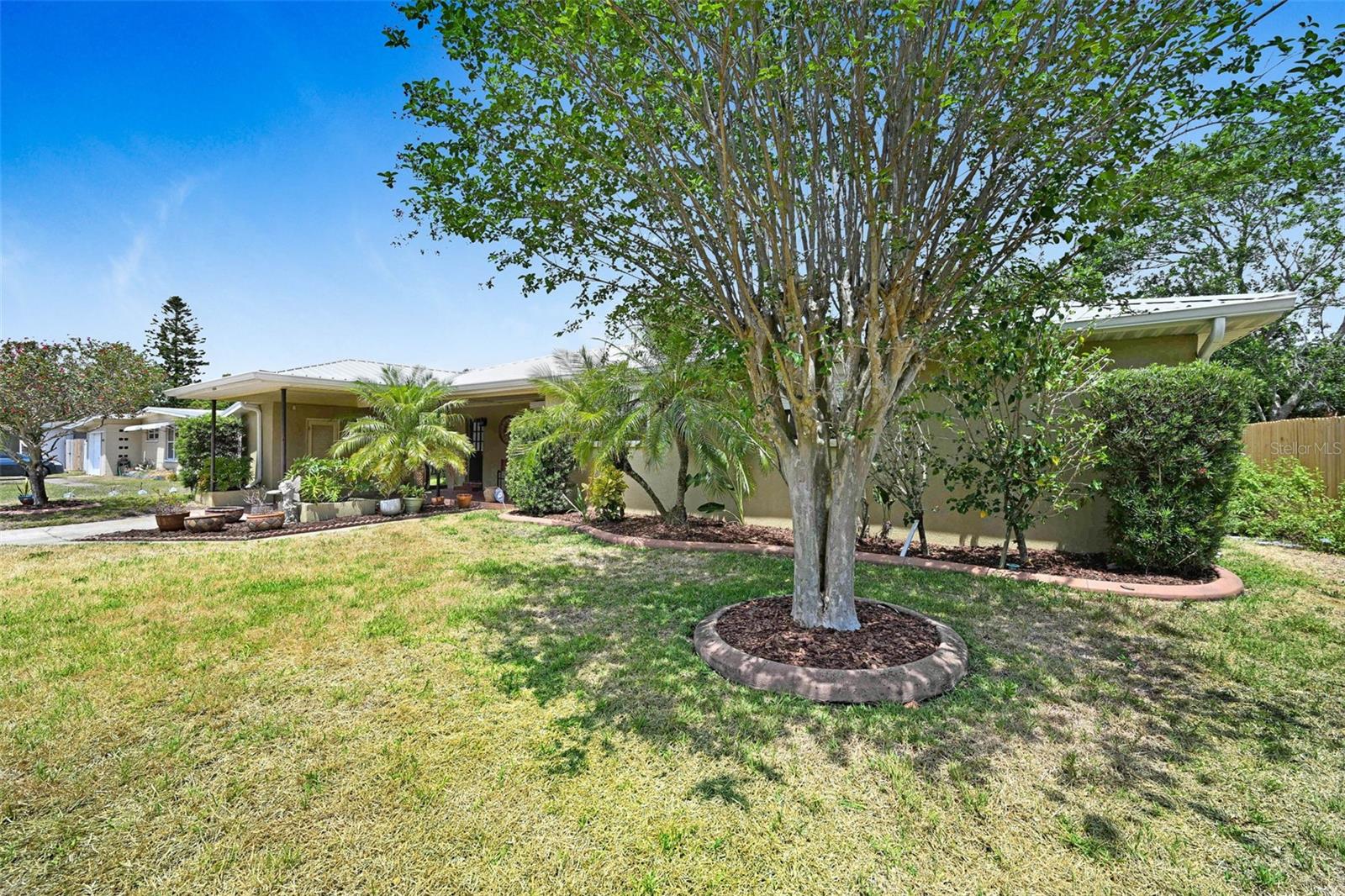 Image 28 of 33 For 1208 Duke Way