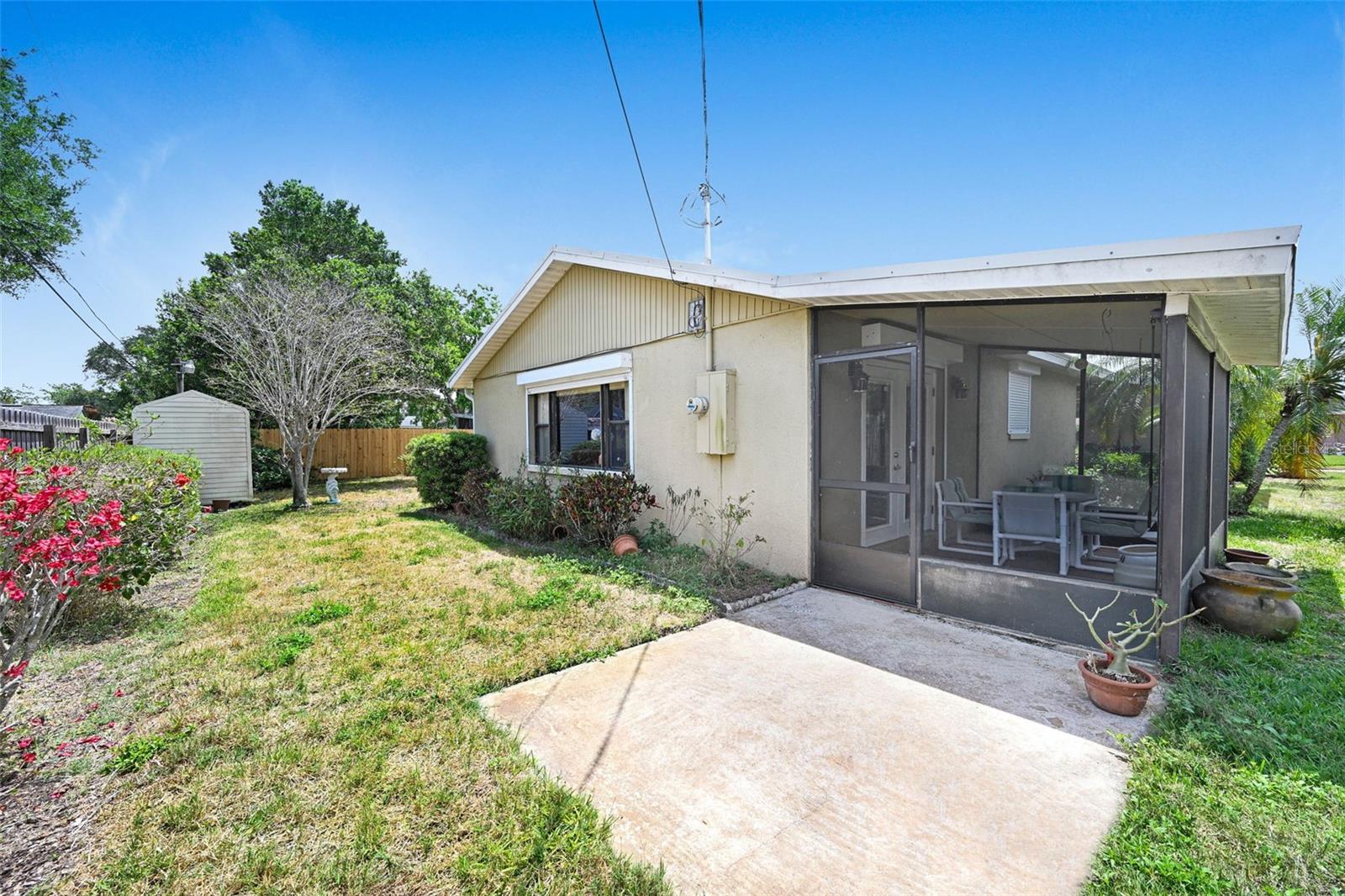 Image 30 of 33 For 1208 Duke Way