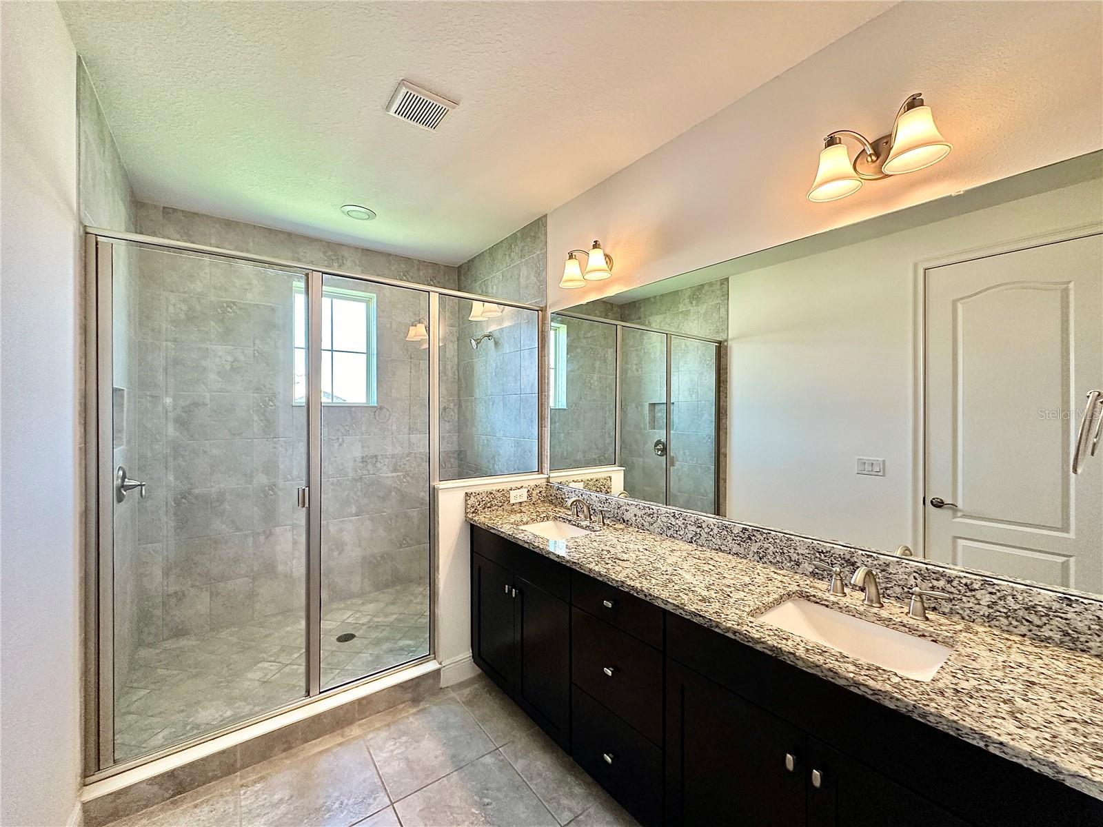 Image 10 of 16 For 14070 Swanley Street