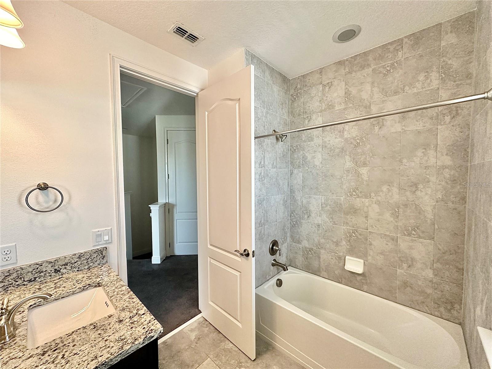 Image 14 of 16 For 14070 Swanley Street