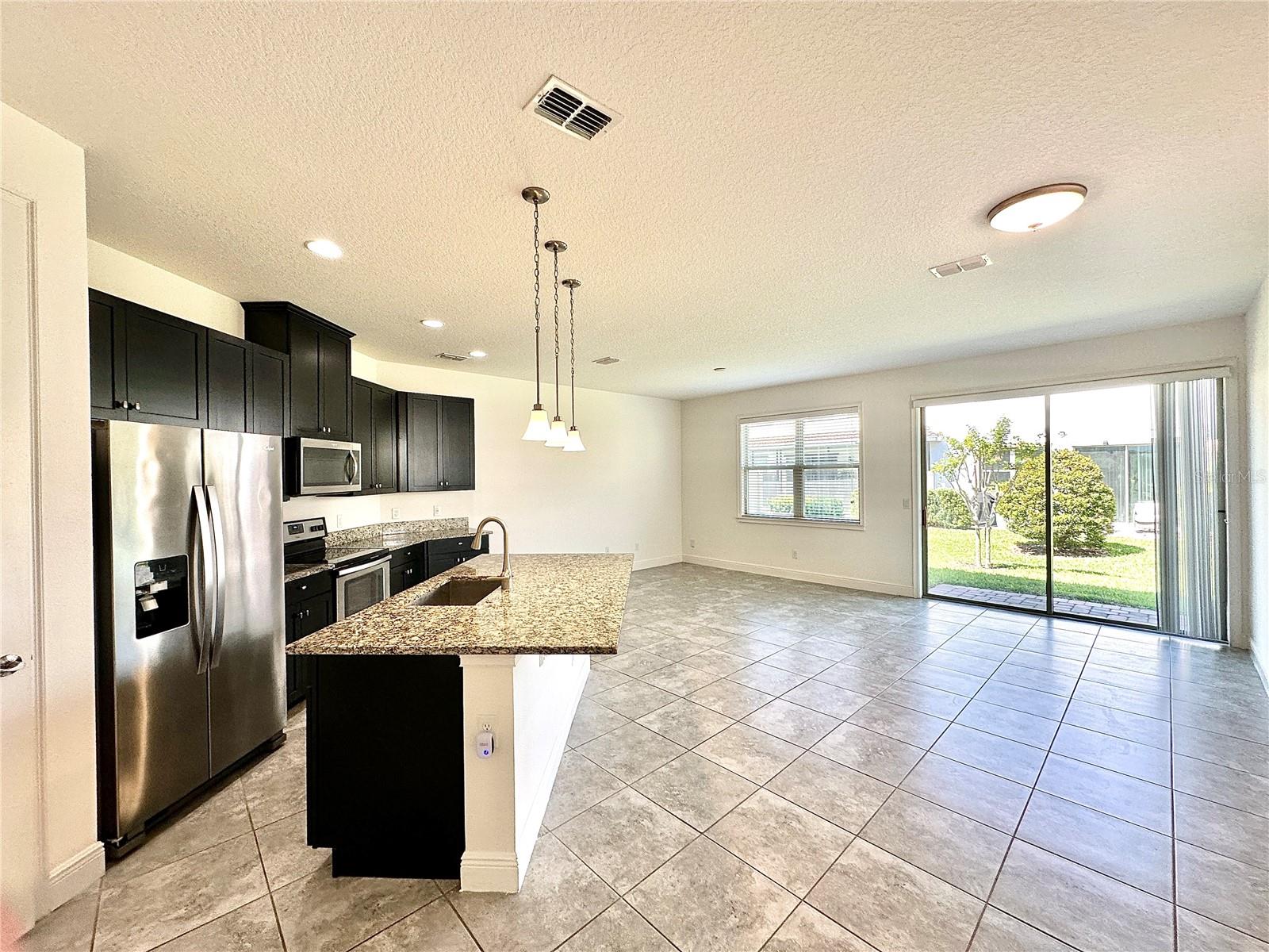 Image 4 of 16 For 14070 Swanley Street