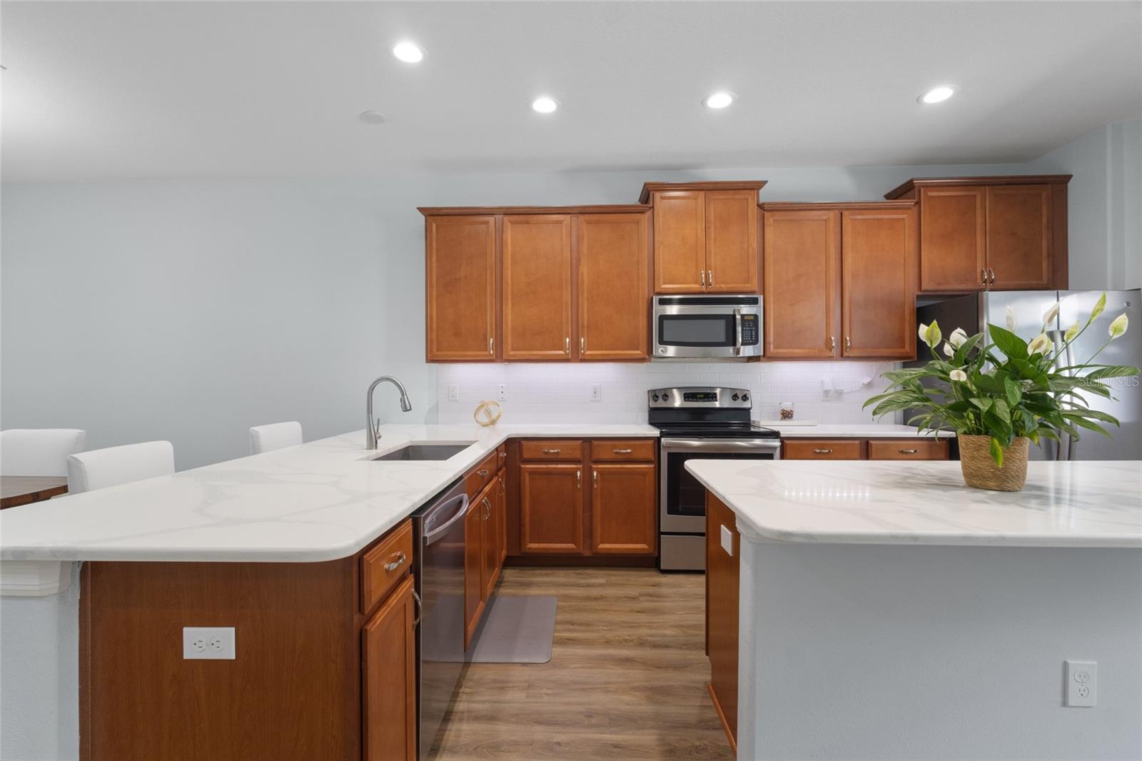 Image 17 of 52 For 14743 Driftwater Drive