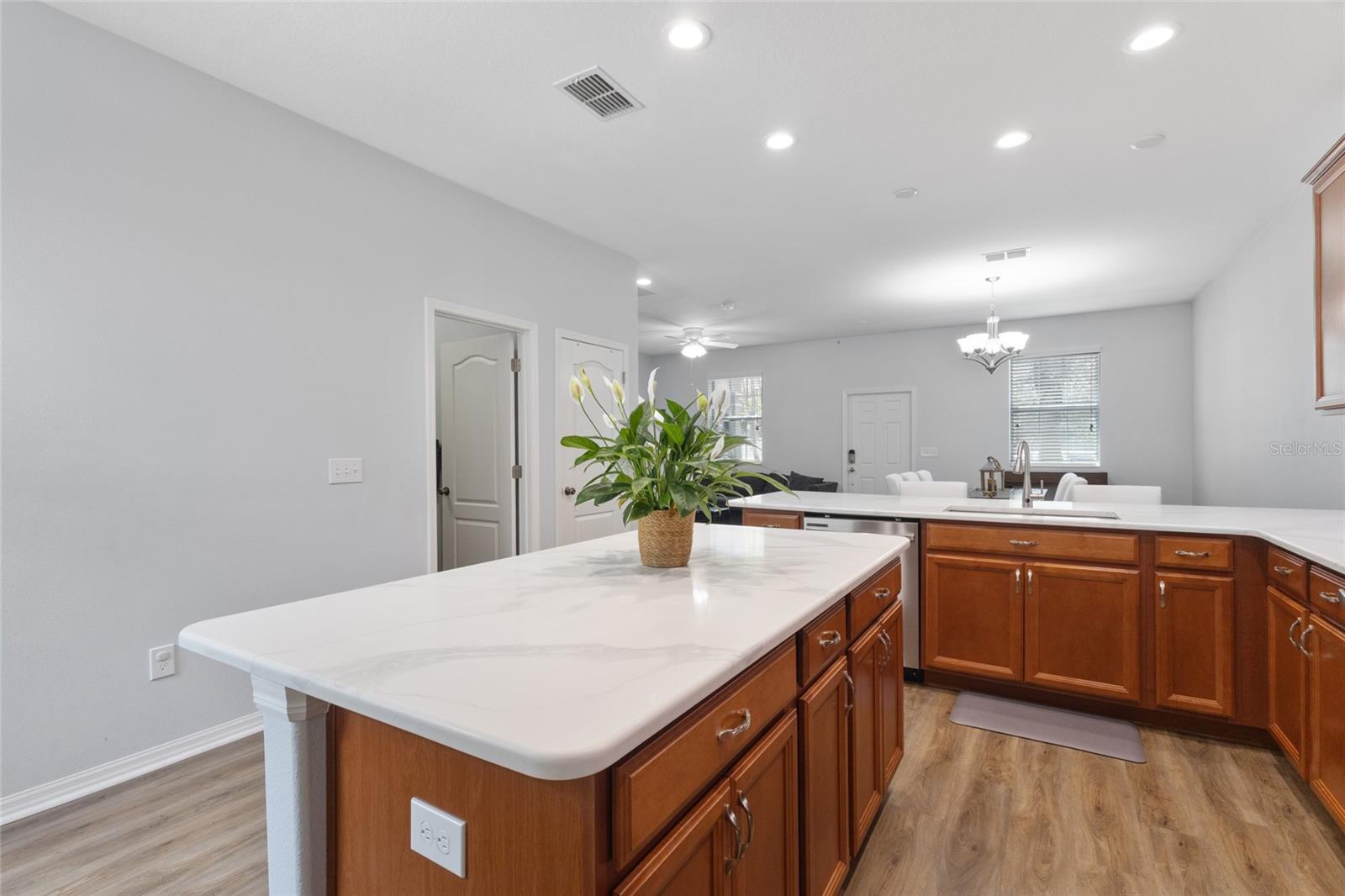 Image 20 of 52 For 14743 Driftwater Drive