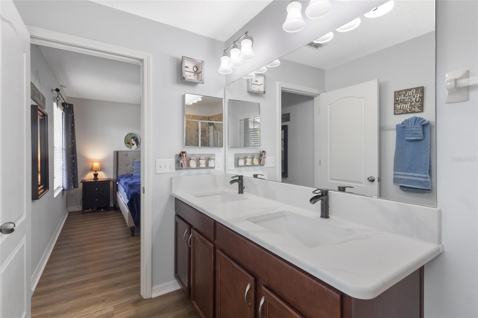Image 33 of 52 For 14743 Driftwater Drive