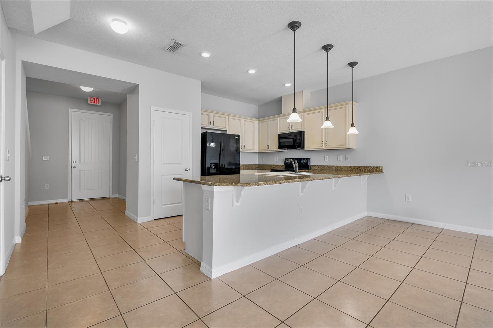 Image 4 of 17 For 5118 Adelaide Drive