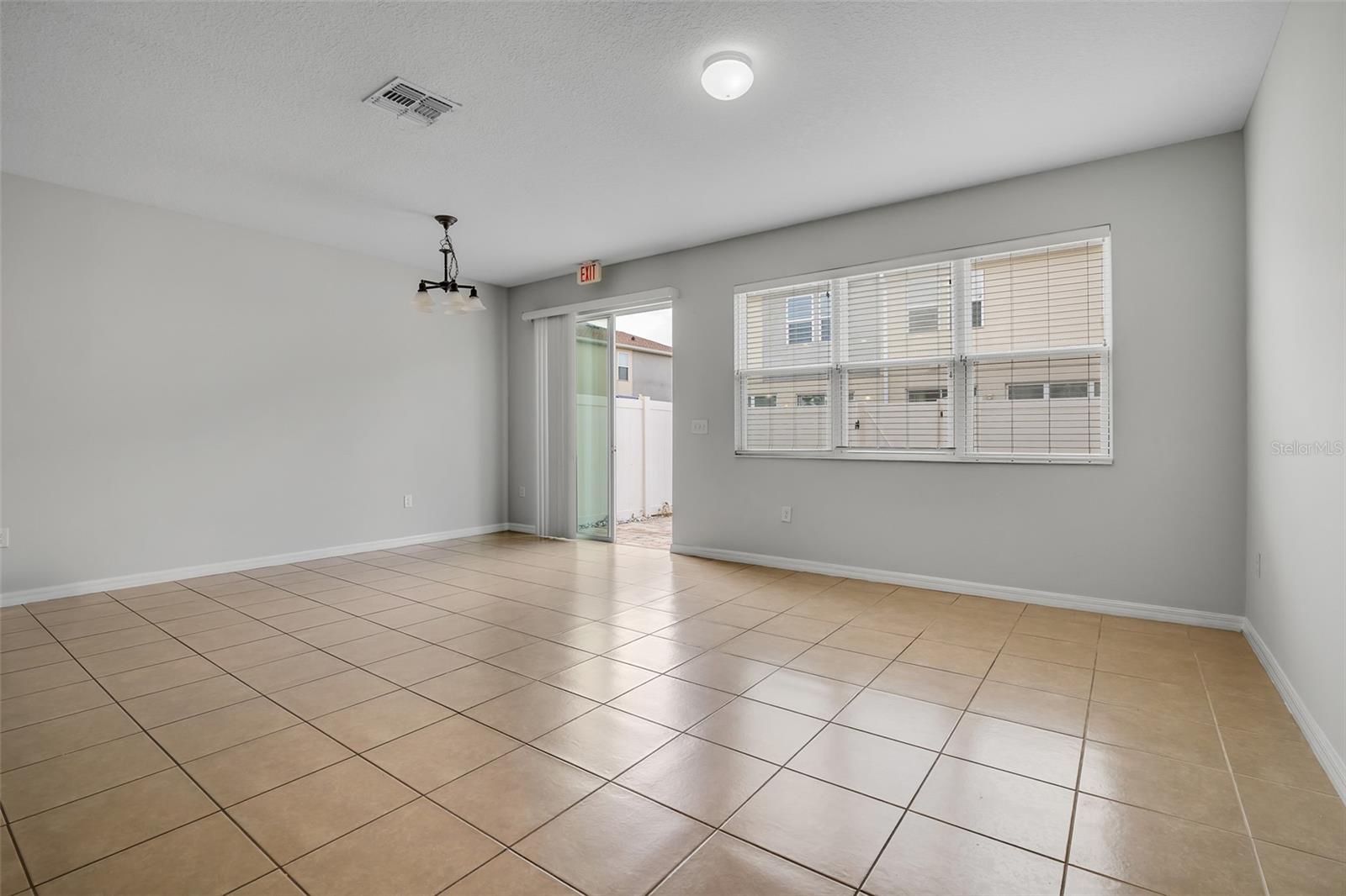 Image 5 of 17 For 5118 Adelaide Drive