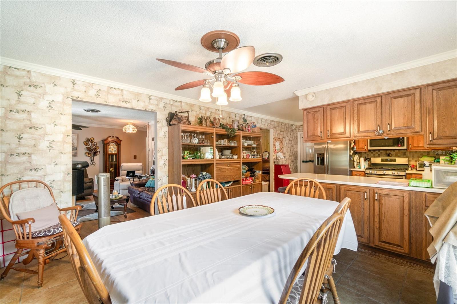 Image 9 of 30 For 5001 Tangerine Avenue