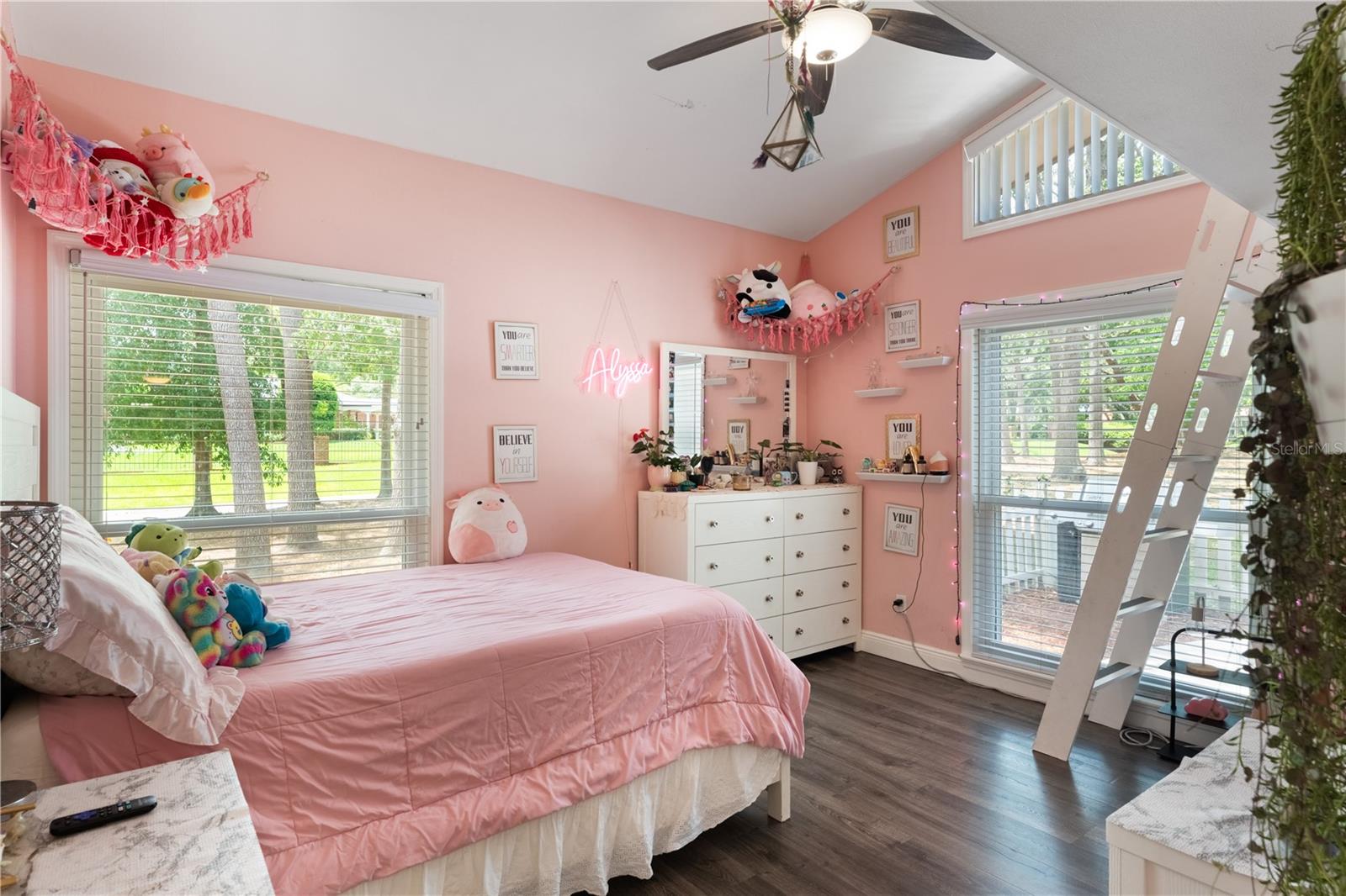Image 34 of 49 For 202 Sweetwater Club Boulevard