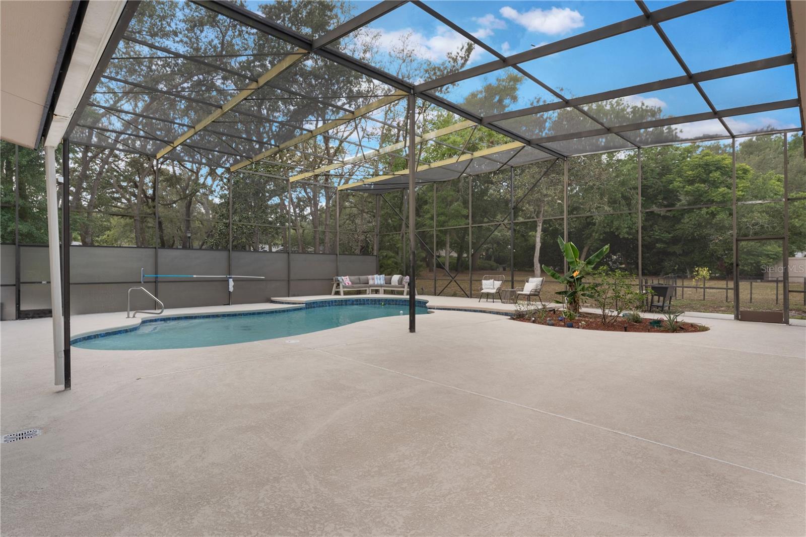 Image 45 of 49 For 202 Sweetwater Club Boulevard