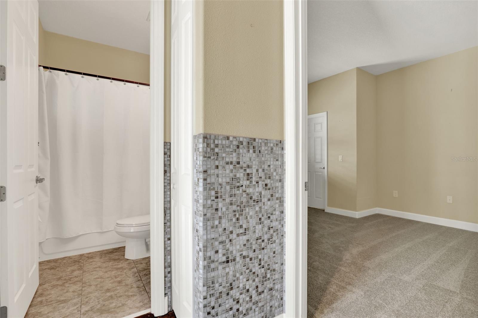 Image 22 of 53 For 955 Holly Springs Terrace
