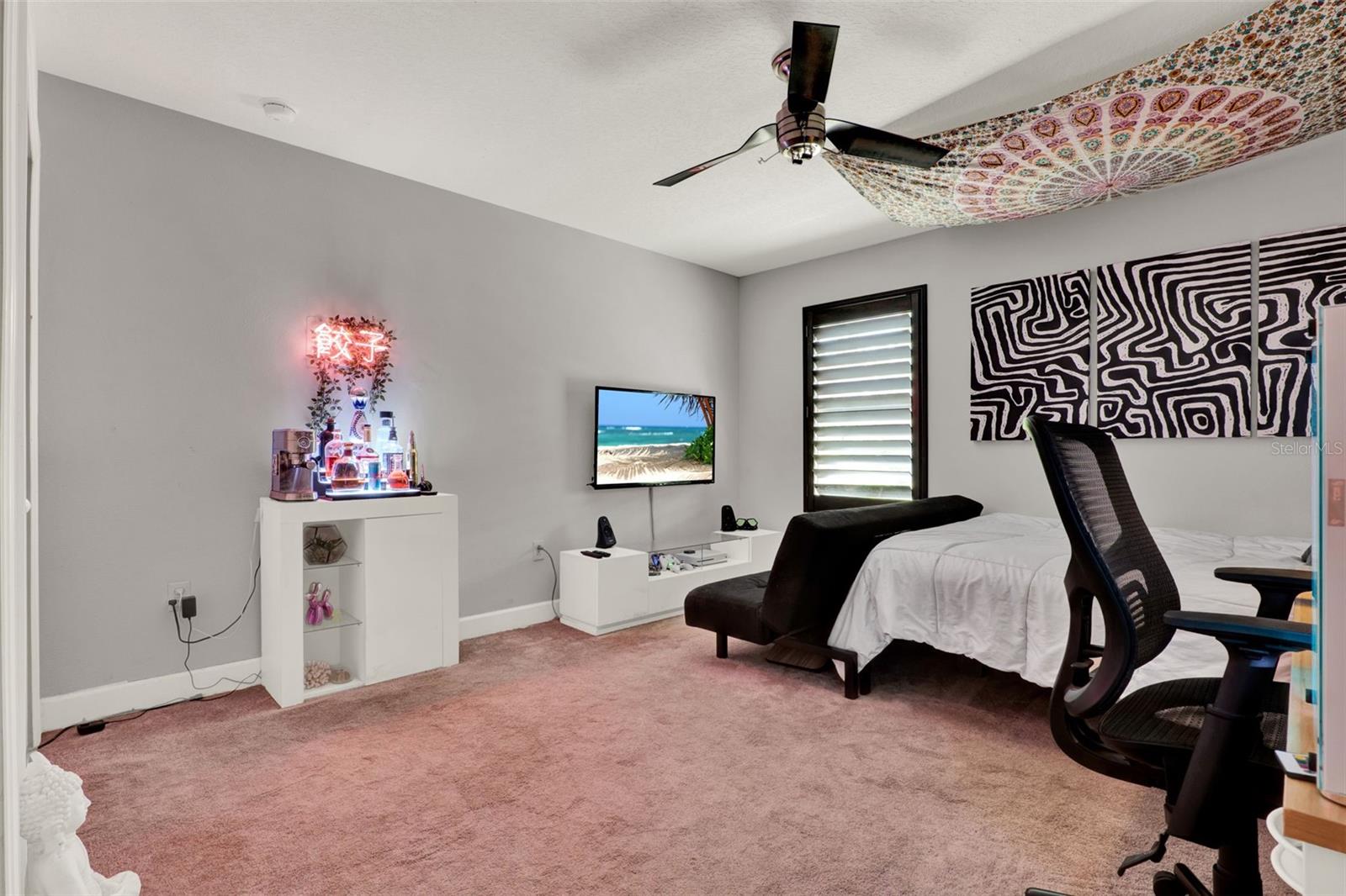 Image 34 of 53 For 955 Holly Springs Terrace