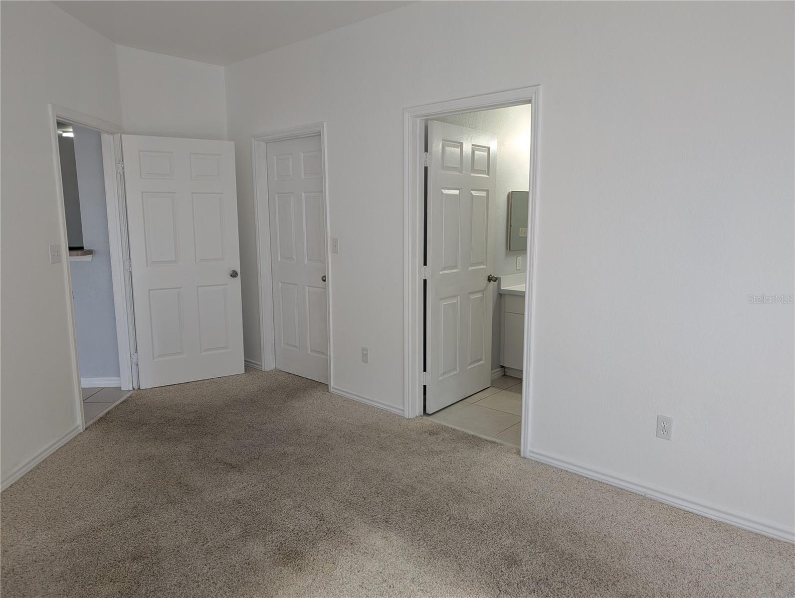 Image 10 of 29 For 4307 Bayside Village Drive 102