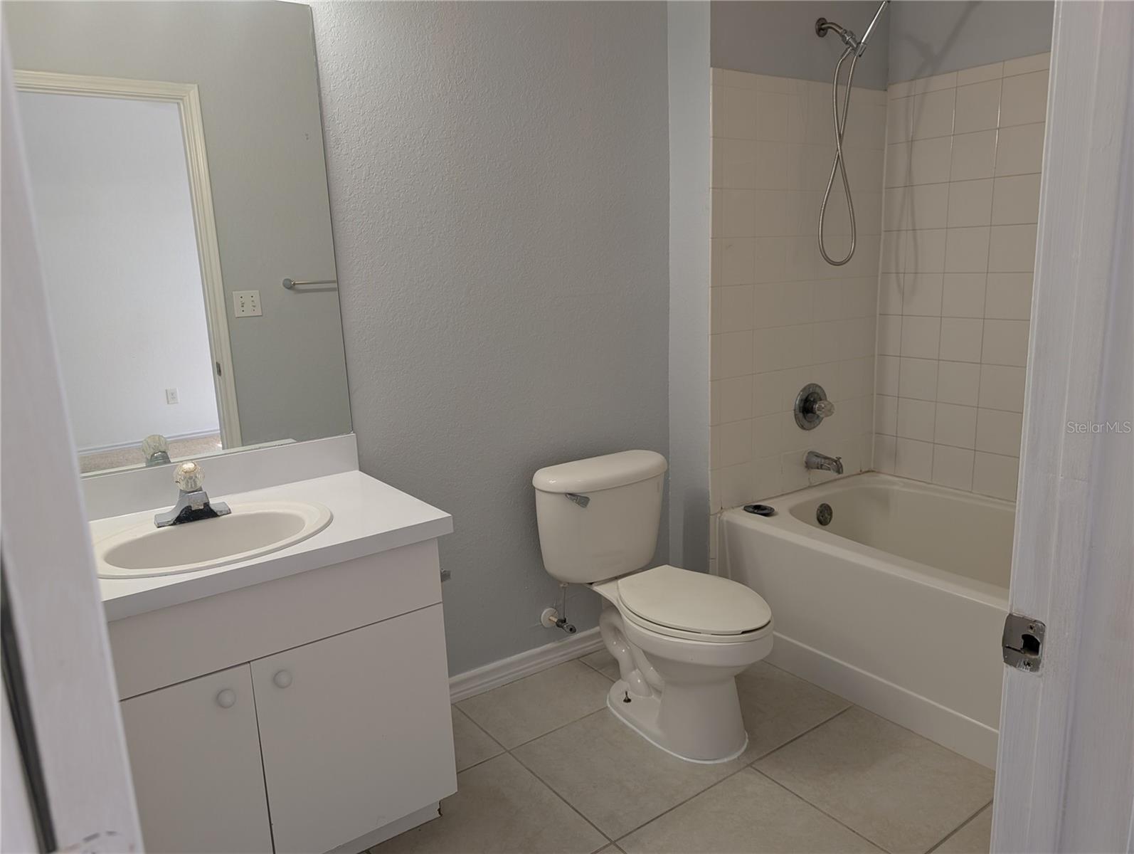 Image 16 of 29 For 4307 Bayside Village Drive 102
