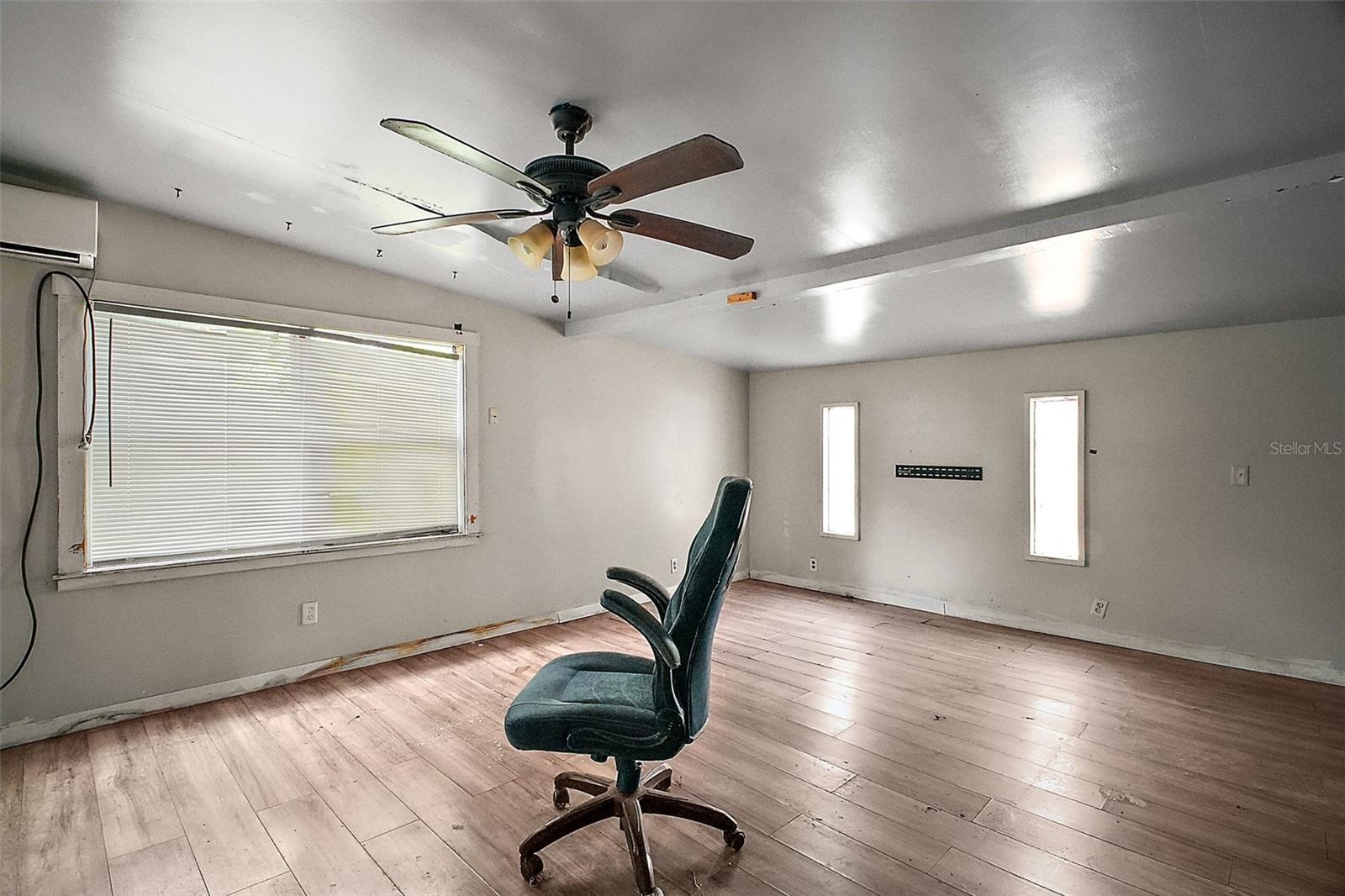 Image 11 of 23 For 89 169th Avenue