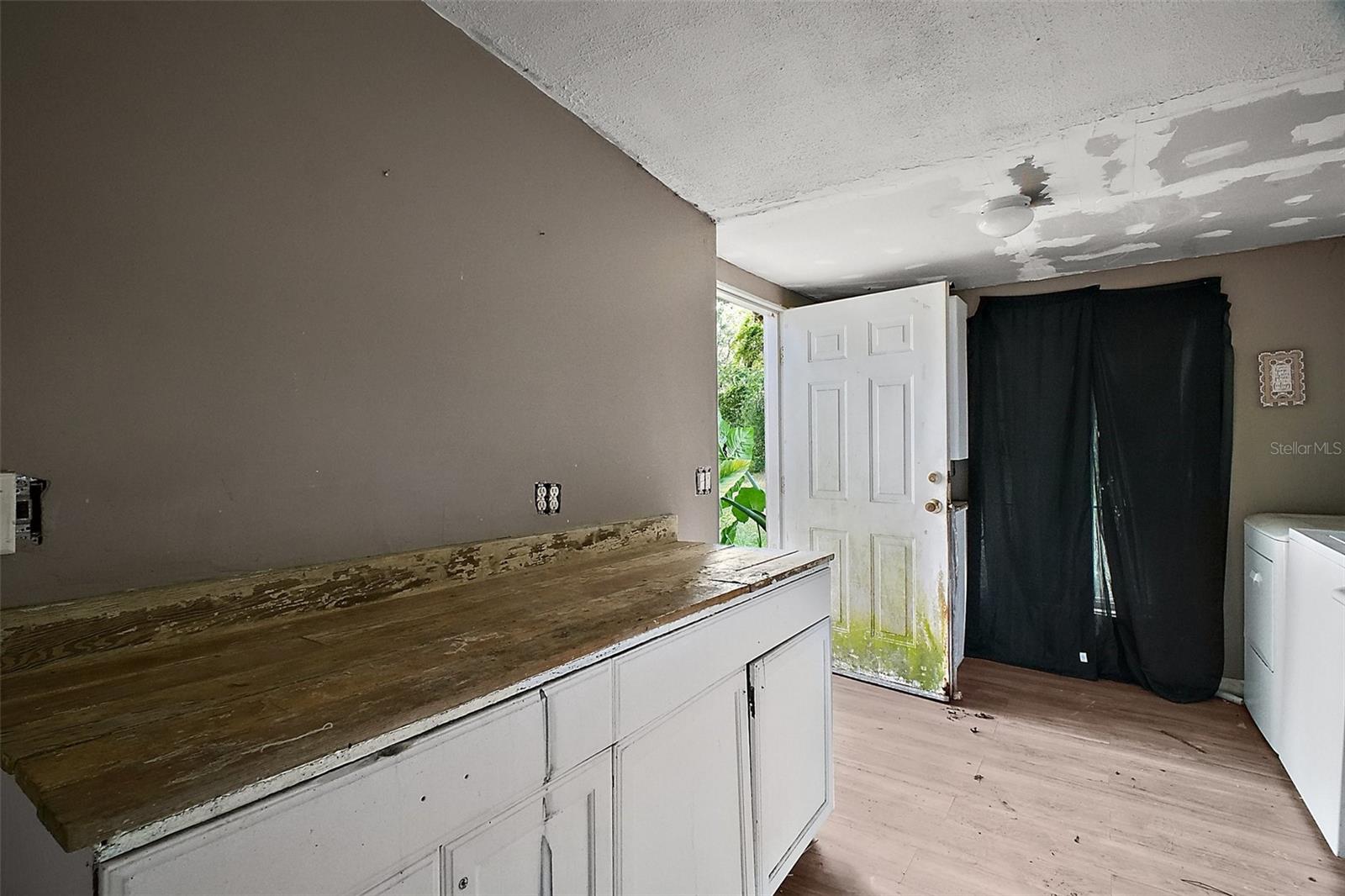 Image 9 of 23 For 89 169th Avenue